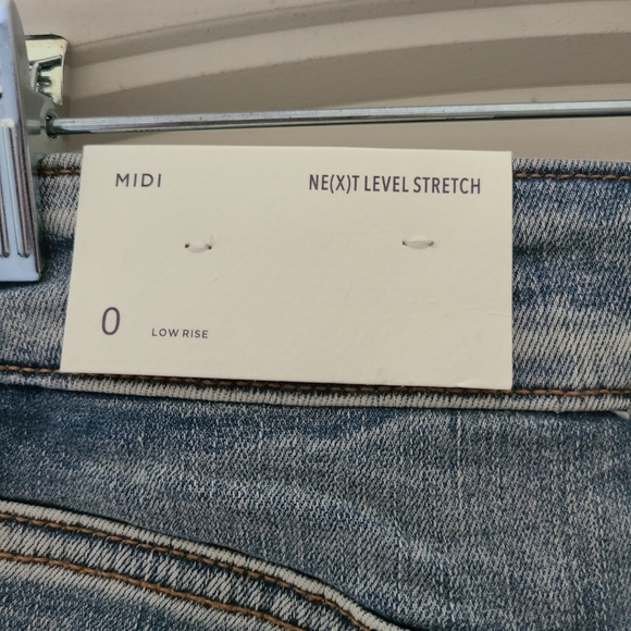 American Eagle midi shorts - Picture 4 of 4